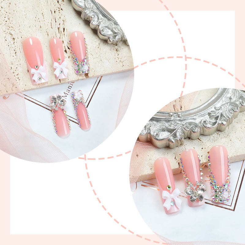 Dekorativer Press-On-Nail-Art-Set mit Strass-Akzenten Karnz