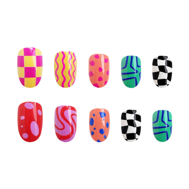 Künstlerische Nagelkunst Karnz