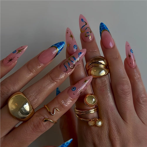 Künstlerische Stiletto Press-On Nägel mit einzigartigem Design Karnz
