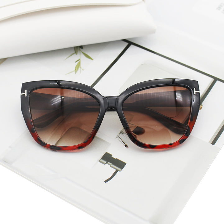 Damen Cat-Eye Sonnenbrille mit eleganten Akzenten Karnz