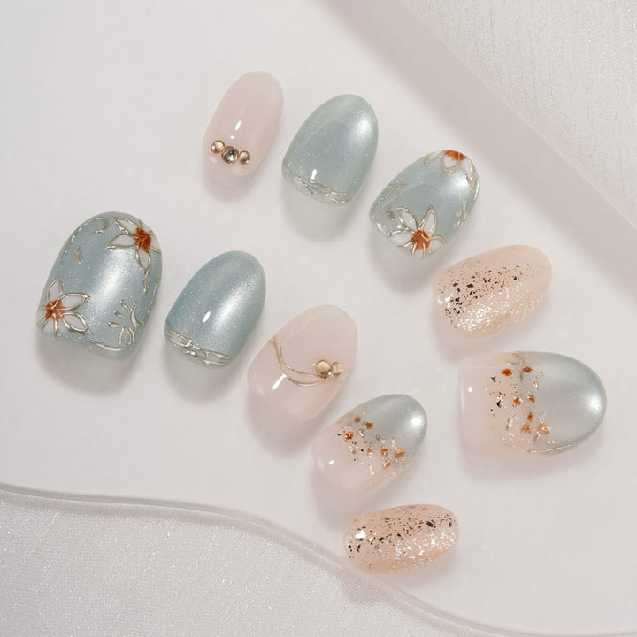 Dekorativer Press-On Nagelkunst Set mit einzigartigen floralen Akzenten