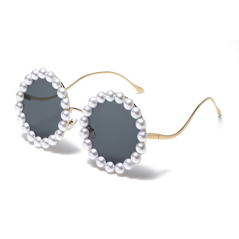 Damen große Sonnenbrille mit perlverziertem Rahmen Karnz