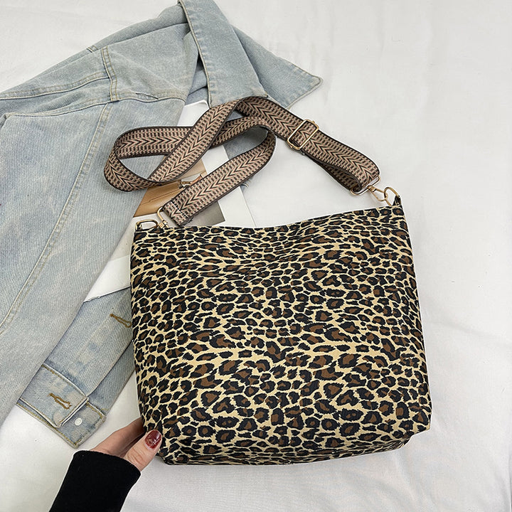Chic Tierdruck Hobo Tasche