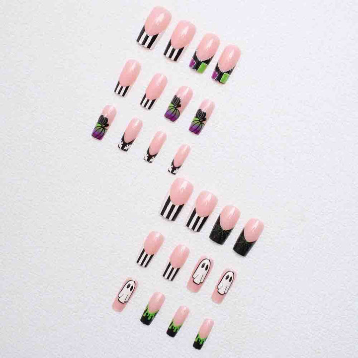 Halloween-inspirierte Press-On Nagelkunst Karnz