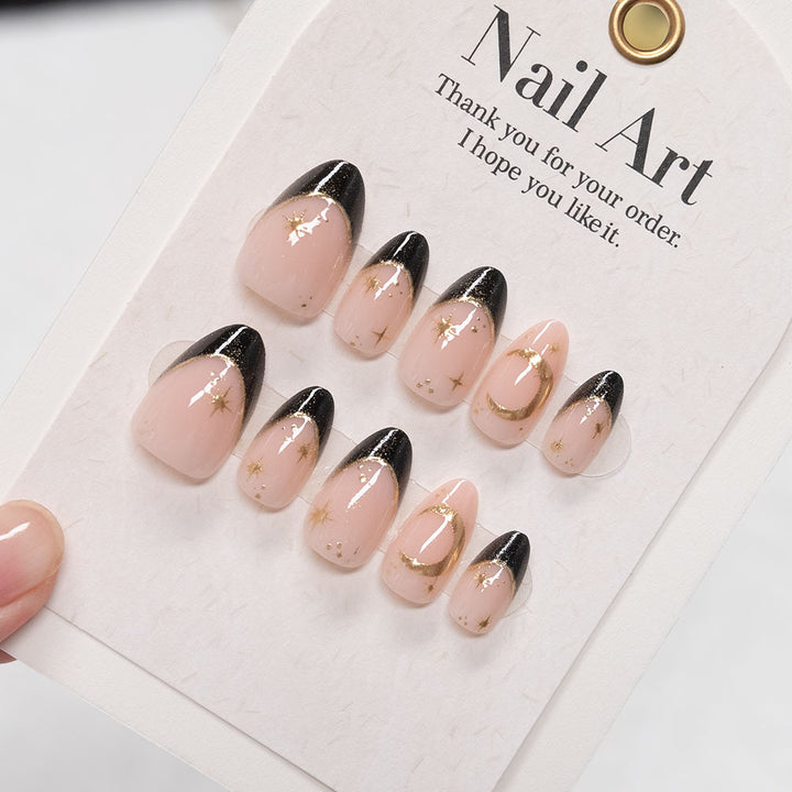 Elegante goldbeschichtete Stiletto-Press-On-Nägel
