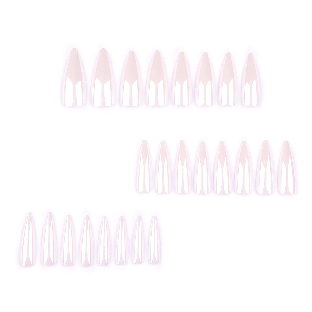 Elegante Stiletto-Nägel Karnz