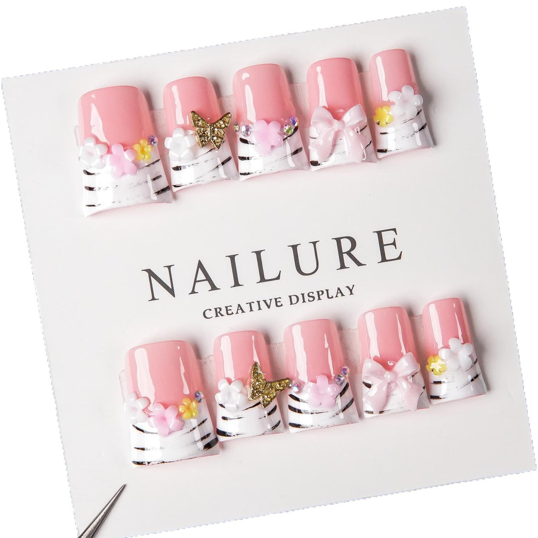 Dekorative Nagelkunst