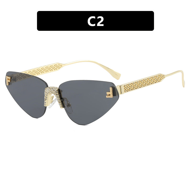 Damen Designer Katzenaugen-Sonnenbrille mit funkelndem Strass-Besatz Karnz