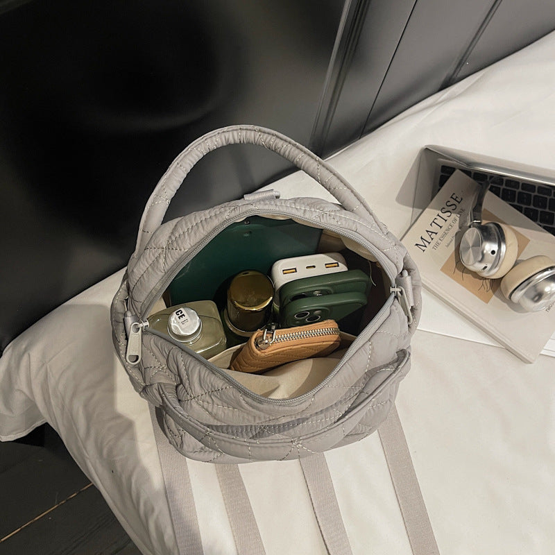 Schultertasche mit Gepolsterten Innenfächern Karnz