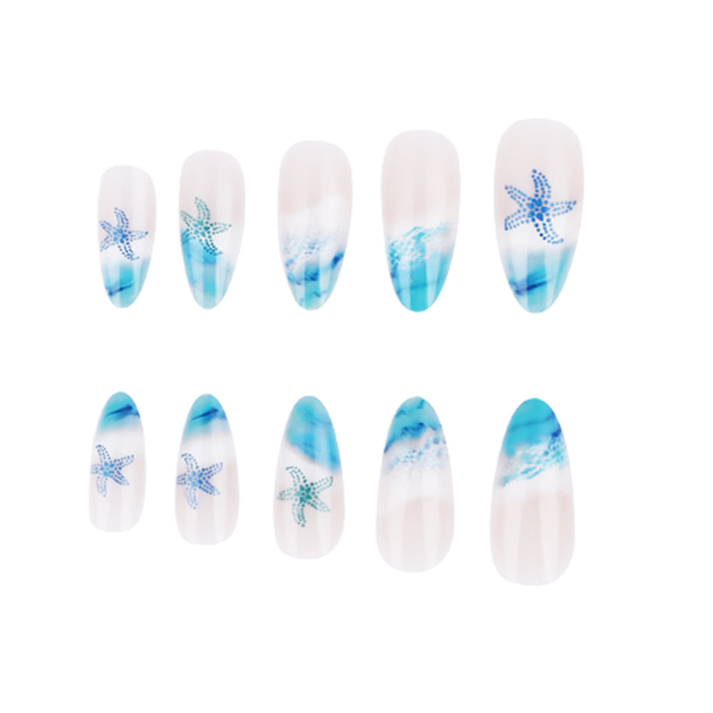 Künstlerisches Press-On Nagelset mit ozean-inspiriertem Design Karnz