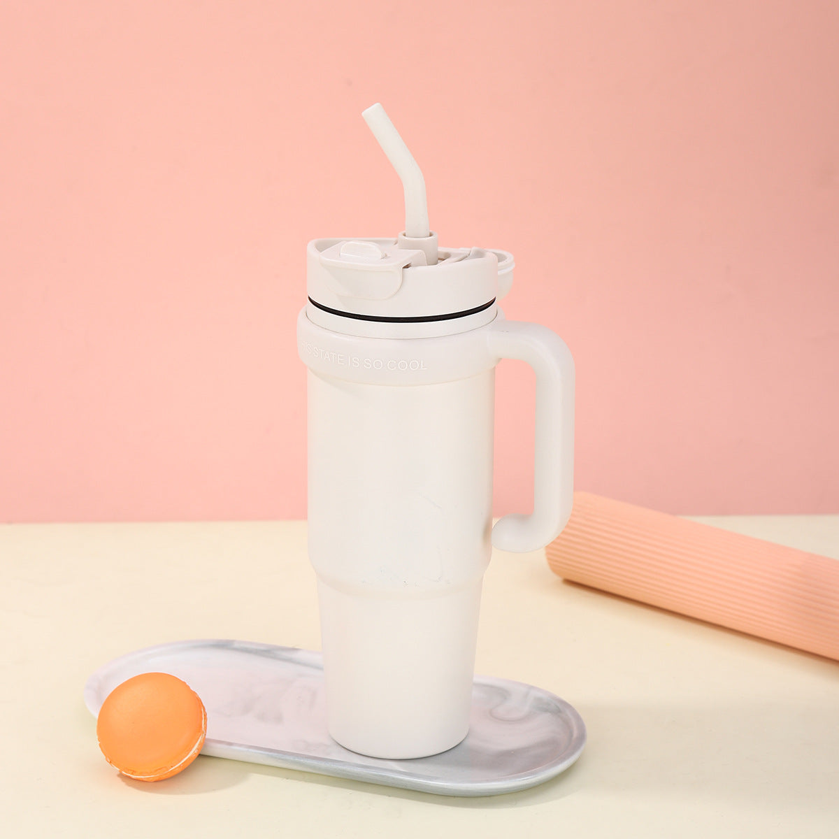 Unisex Trinkbecher mit integriertem Strohhalm Karnz