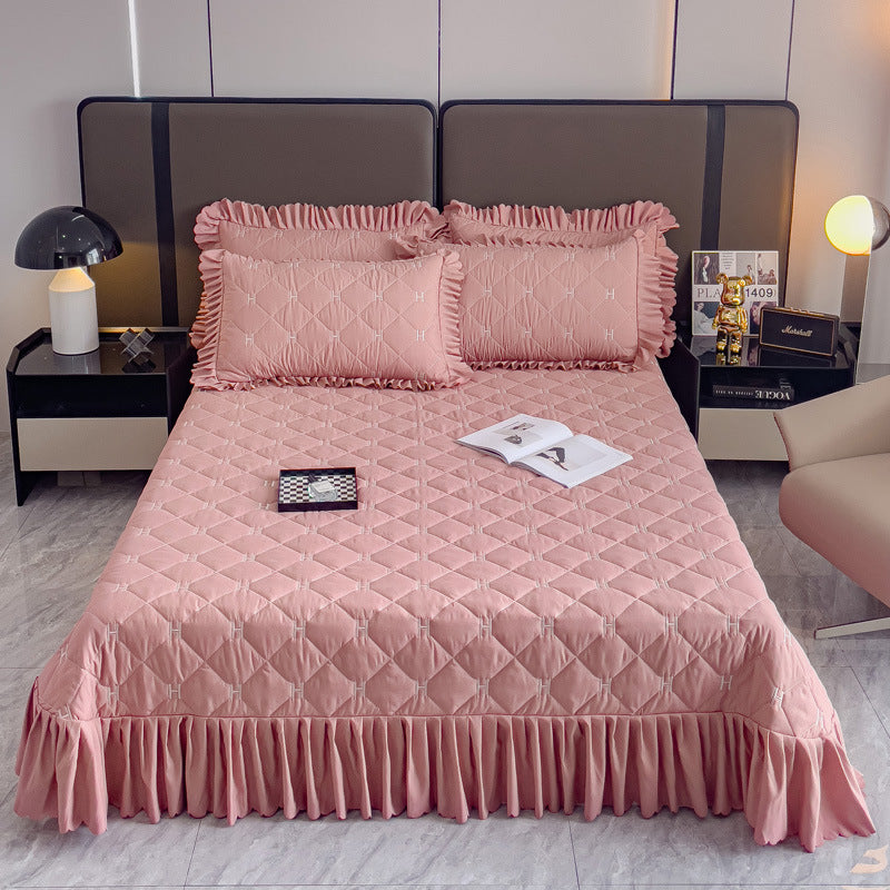 Stylish quilted duvet cover set