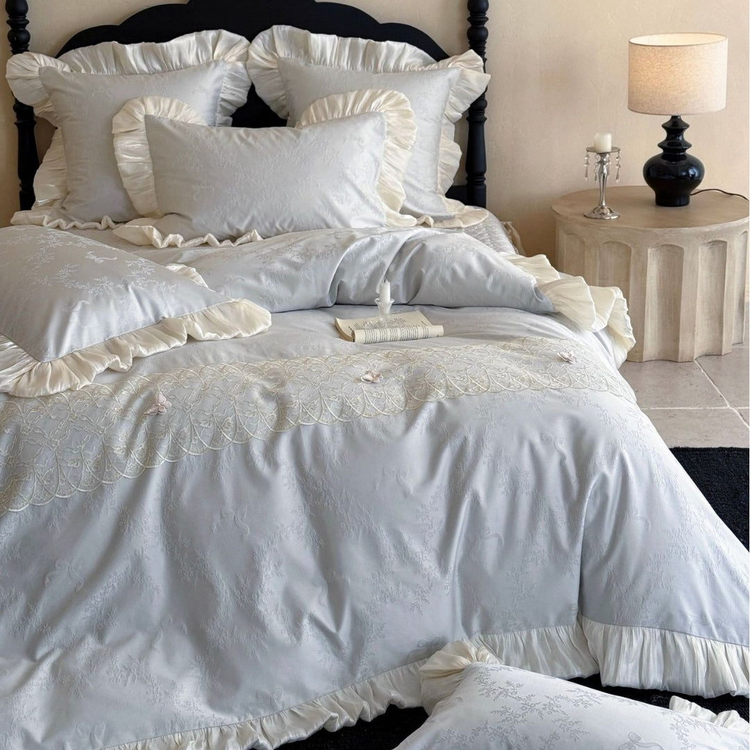 Romantisches gesticktes Jacquard-Bettwäsche-Set mit Satinschleifenbesatz