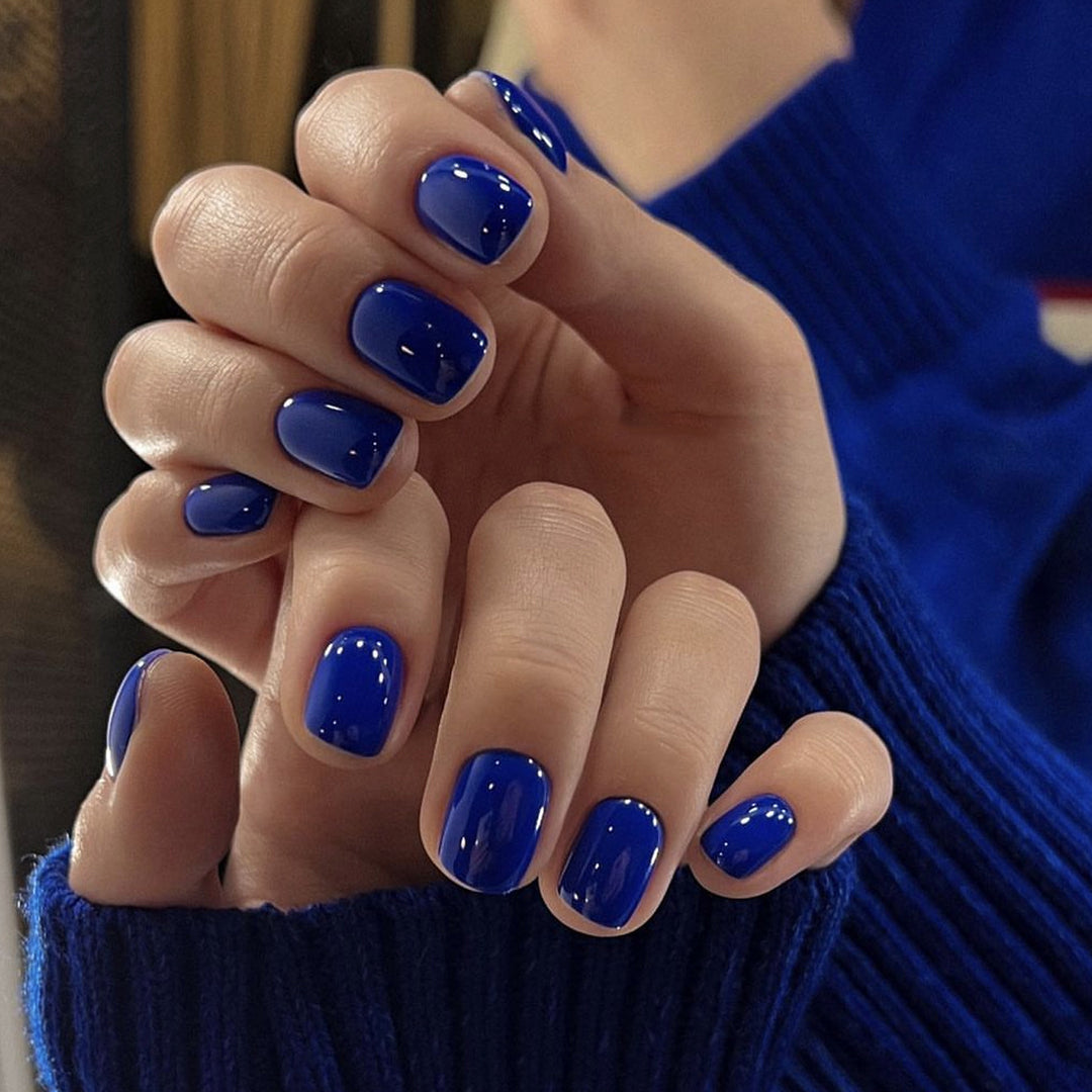 Glänzende Press-On-Nagelspitzen-Kollektion Karnz