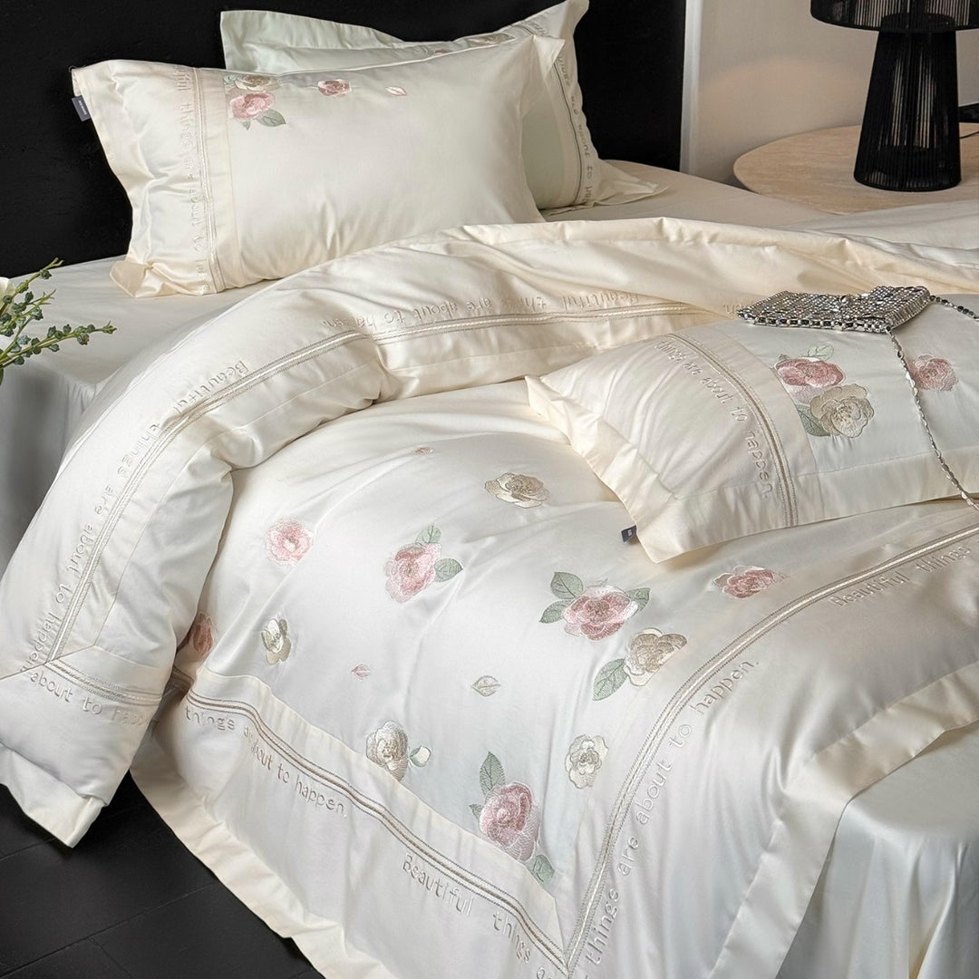 Floral Gestickte Baumwoll-Satin Bettbezug Set mit Dekorativem Saum