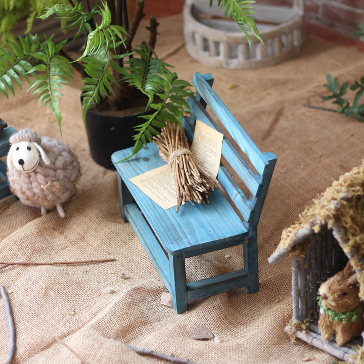 Miniatur Holzstuhl Karnz