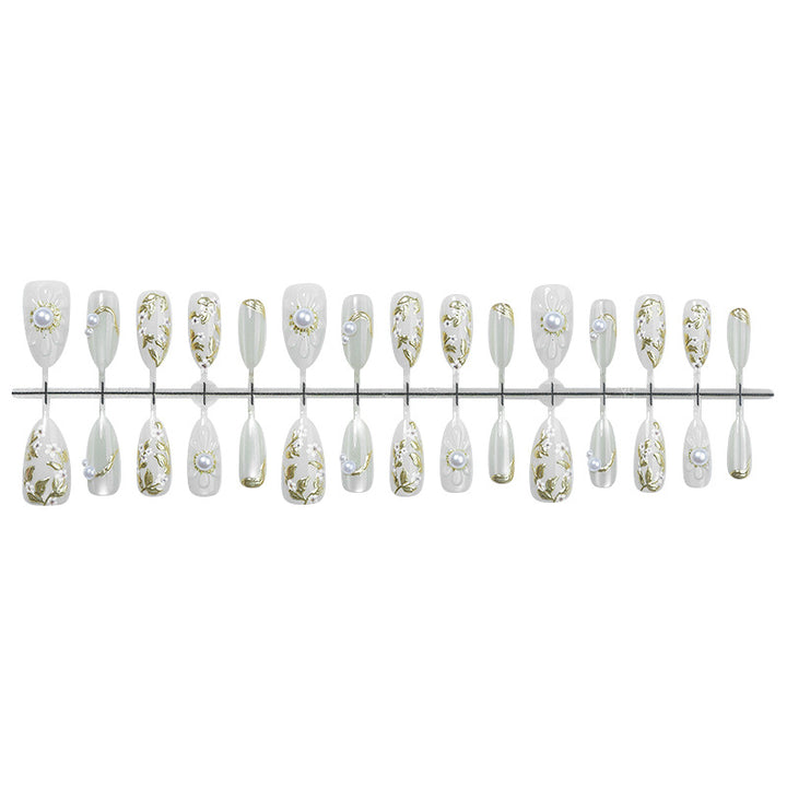 Premium Dekorative Press-On Nagelset mit elegant verzierten Designs Karnz