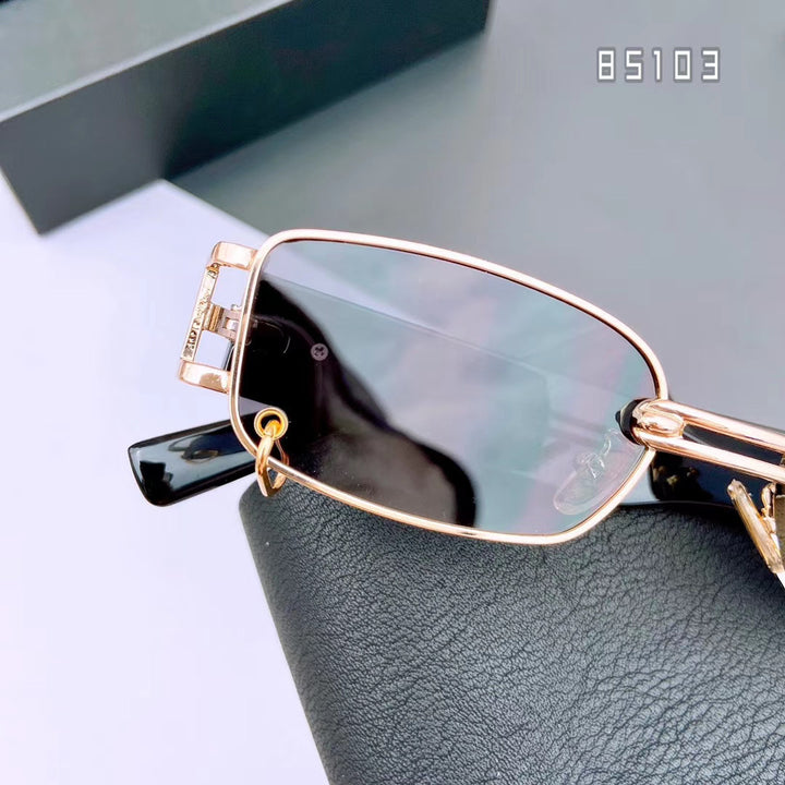 Modische Sonnenbrille mit Einzigartigem Rechteckigem Rahmen Karnz