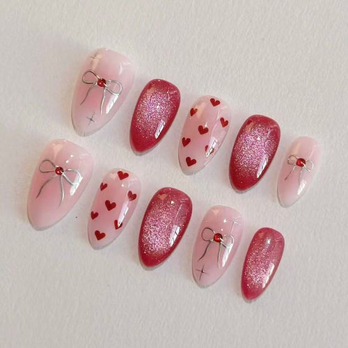 Herz-Beschmückte Press-On Nagelkunst Set
