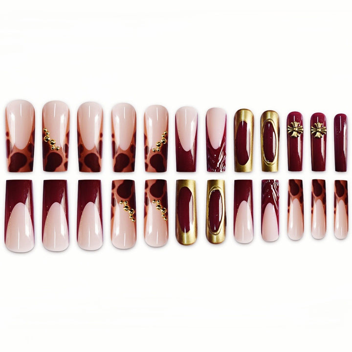 Dekorative Lange Nagelkunst Verlängerungen Karnz
