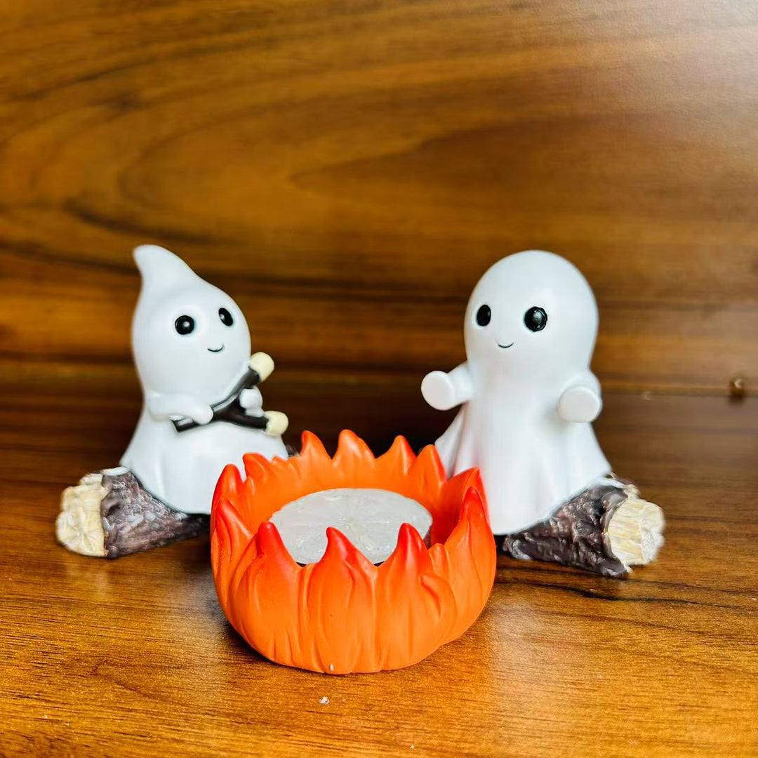 Kreatives Ghost Campfire Figuren Set Karnz