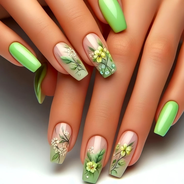 Blumen Kunst Press-On Nageldesign Karnz