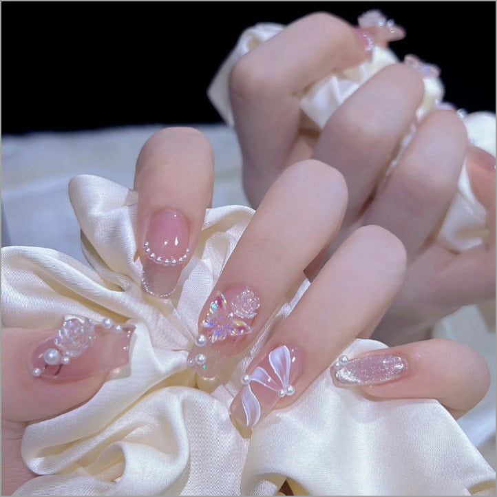 Kunstvolle Nageldesigns mit Katzenmotiv Karnz