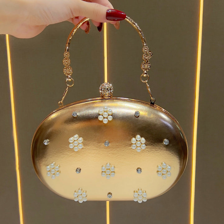 Vintage-inspirierte perlenverzierte Abendclutch