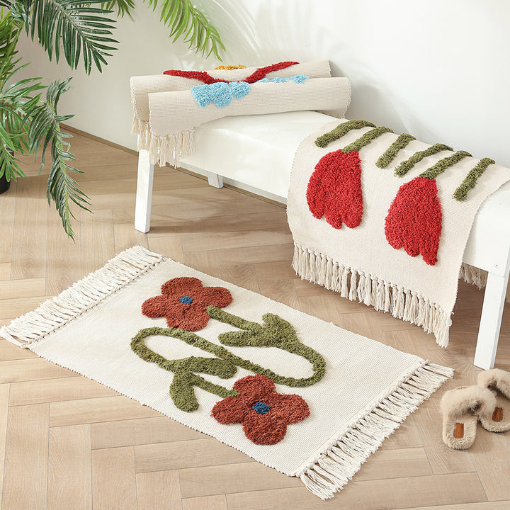 Handgewebter Baumwoll-Badmattenteppich mit Tufting-Blumenapplikation und Quasten Karnz