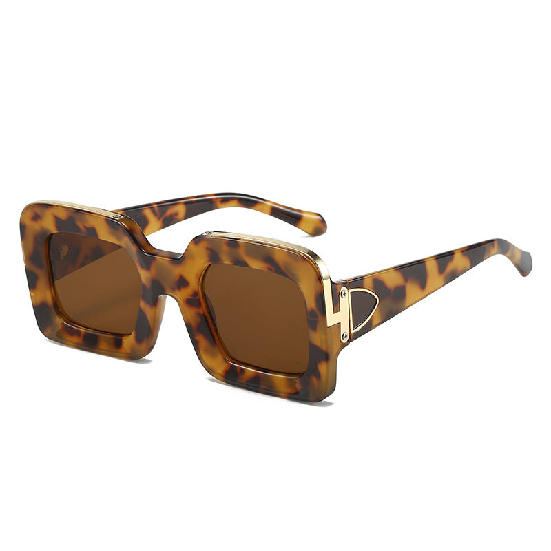 Damen quadratische Sonnenbrille mit luxuriösem Design und goldenen Akzenten Karnz