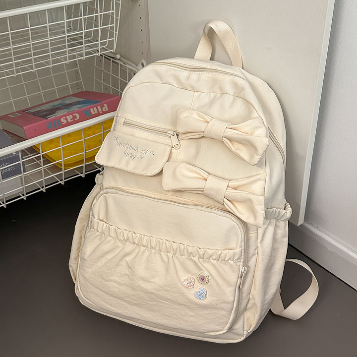 Stylischer Rucksack mit Bogenakzenten Karnz