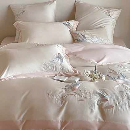 Luxuriöses gesticktes Bettwäsche-Set aus Satin mit seidenweichem Finish