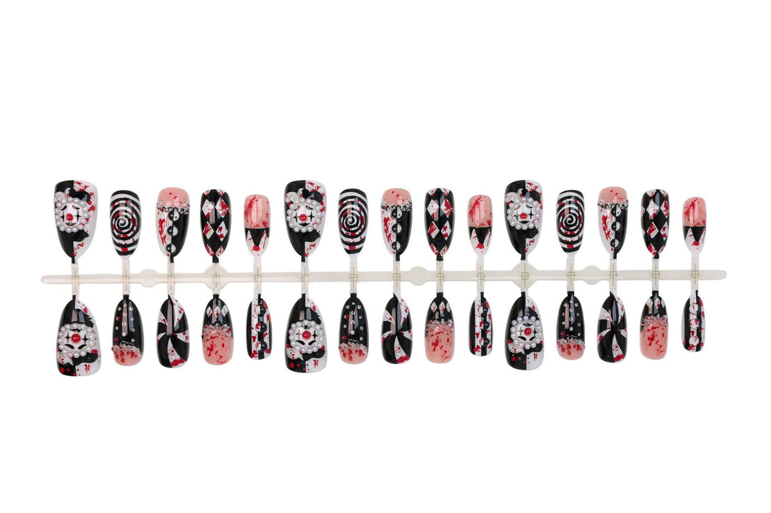 Kunstnagelset mit kreativem Gruselmotiv Karnz