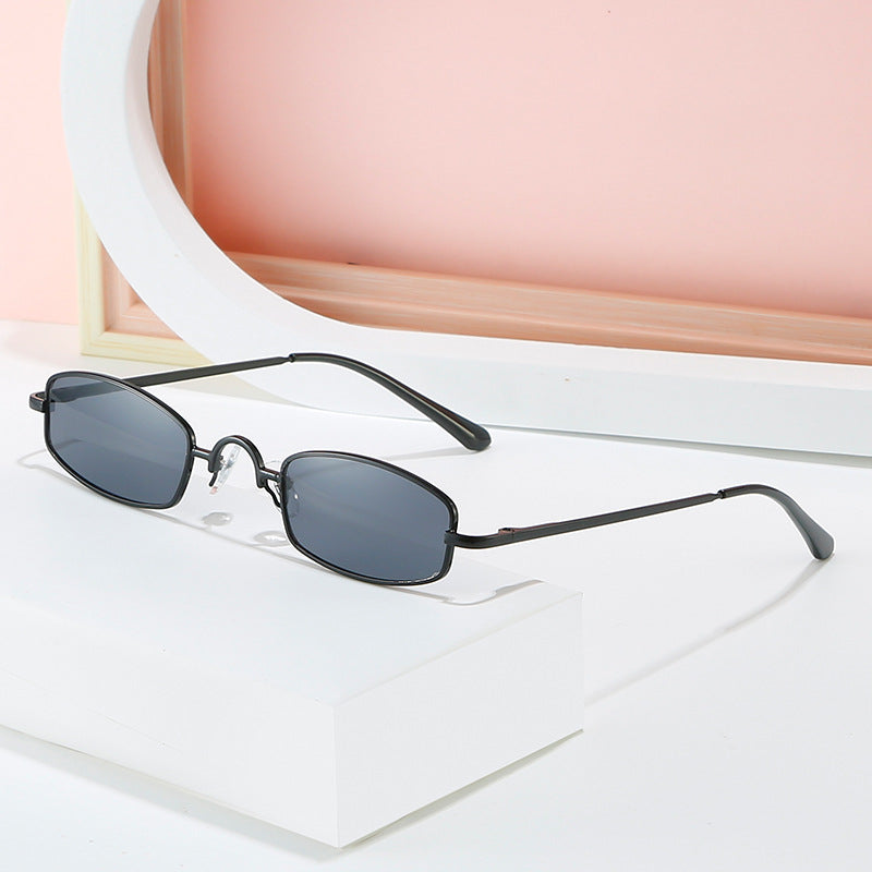 Damen modische Sonnenbrille im futuristischen Design Karnz