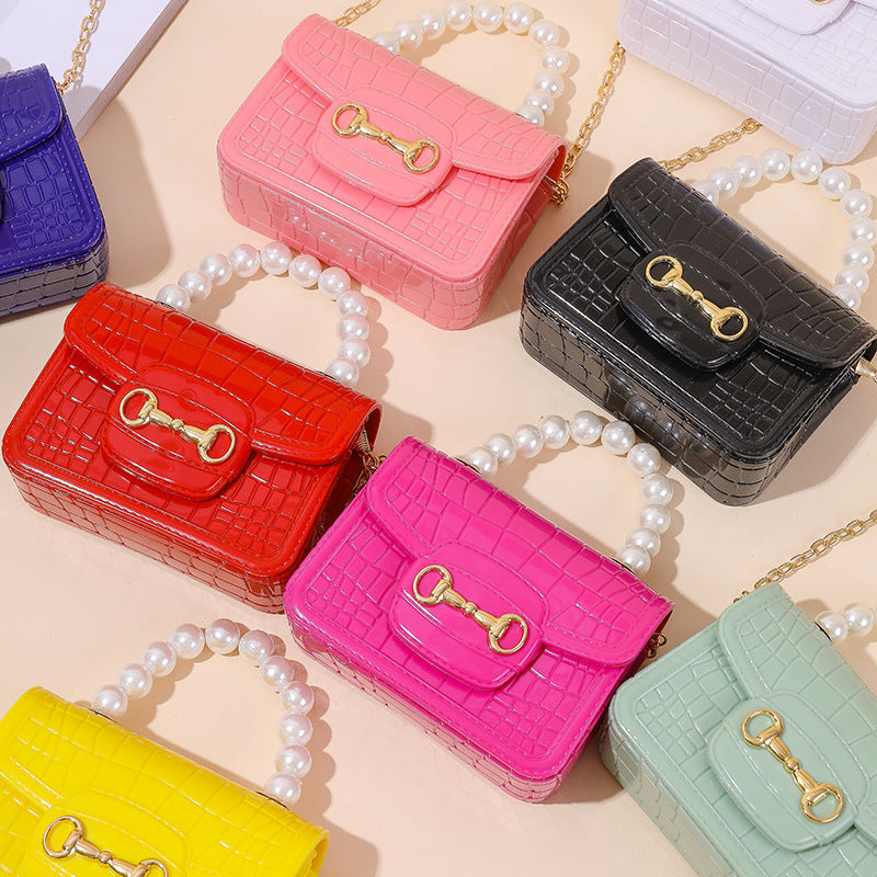 Damen elegante Handtasche mit Perlenhenkel und strukturiertem Design Karnz