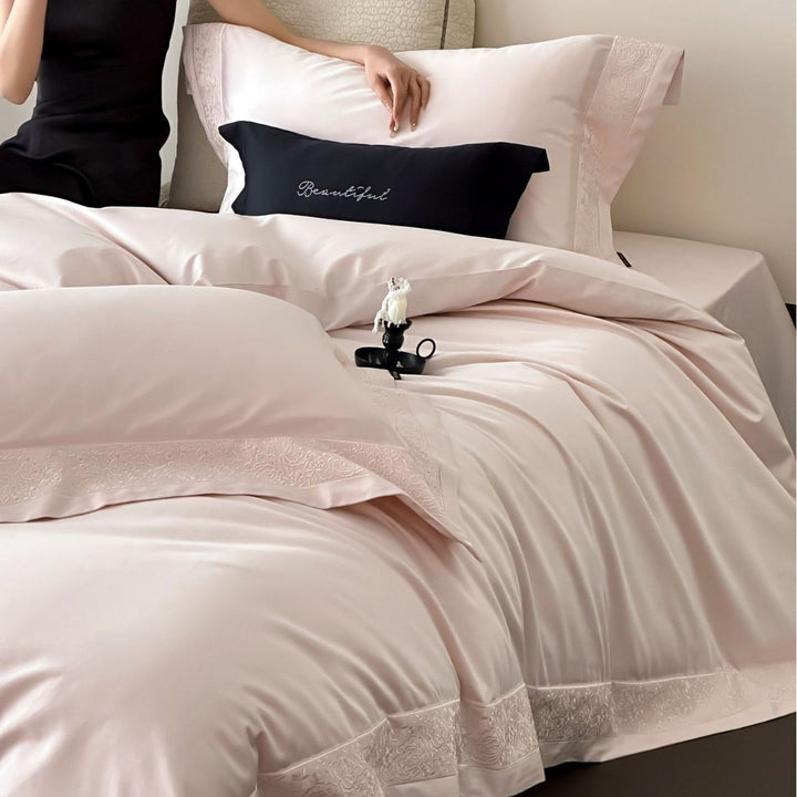 Luxuriöses Satin-Feeling Wendebettbezug-Set mit gesticktem Saum und Kissenbezügen