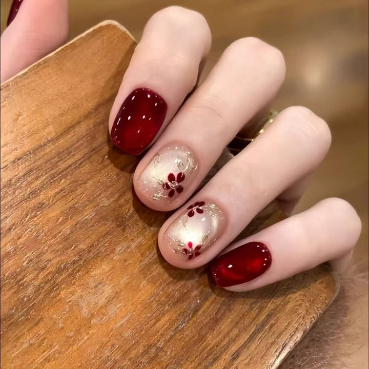Elegantes Florales Nagelkunstset Karnz