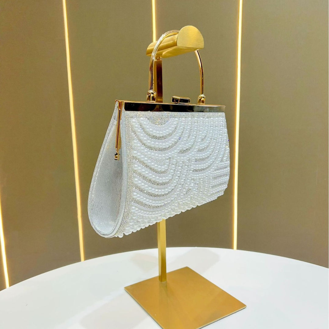 Dekorative Perlenhandtasche