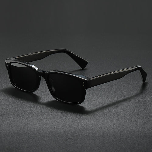 Damen Sonnenbrille im modernen, minimalistischen Design Karnz