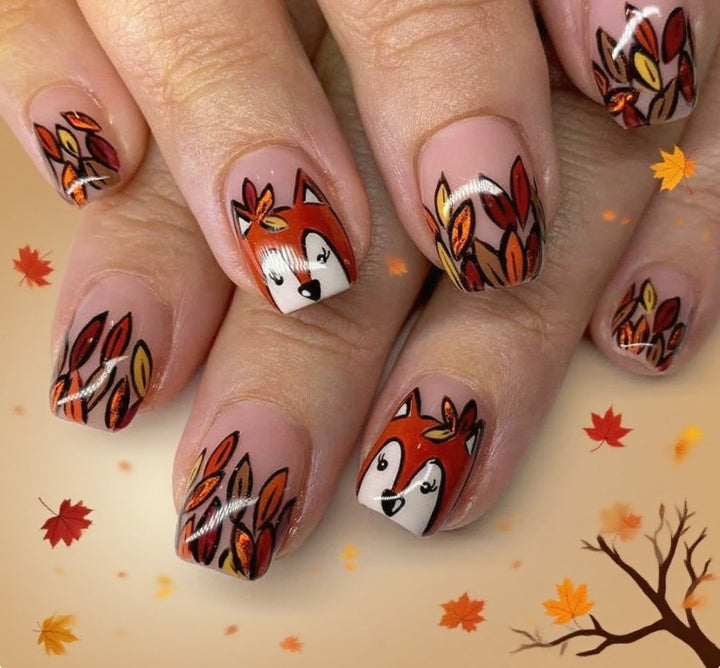Saisonale von Füchsen inspirierte Nagelkunst Karnz