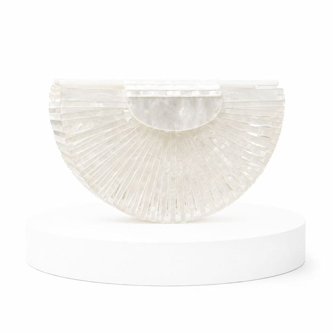Elegante muschelförmige Abendtasche