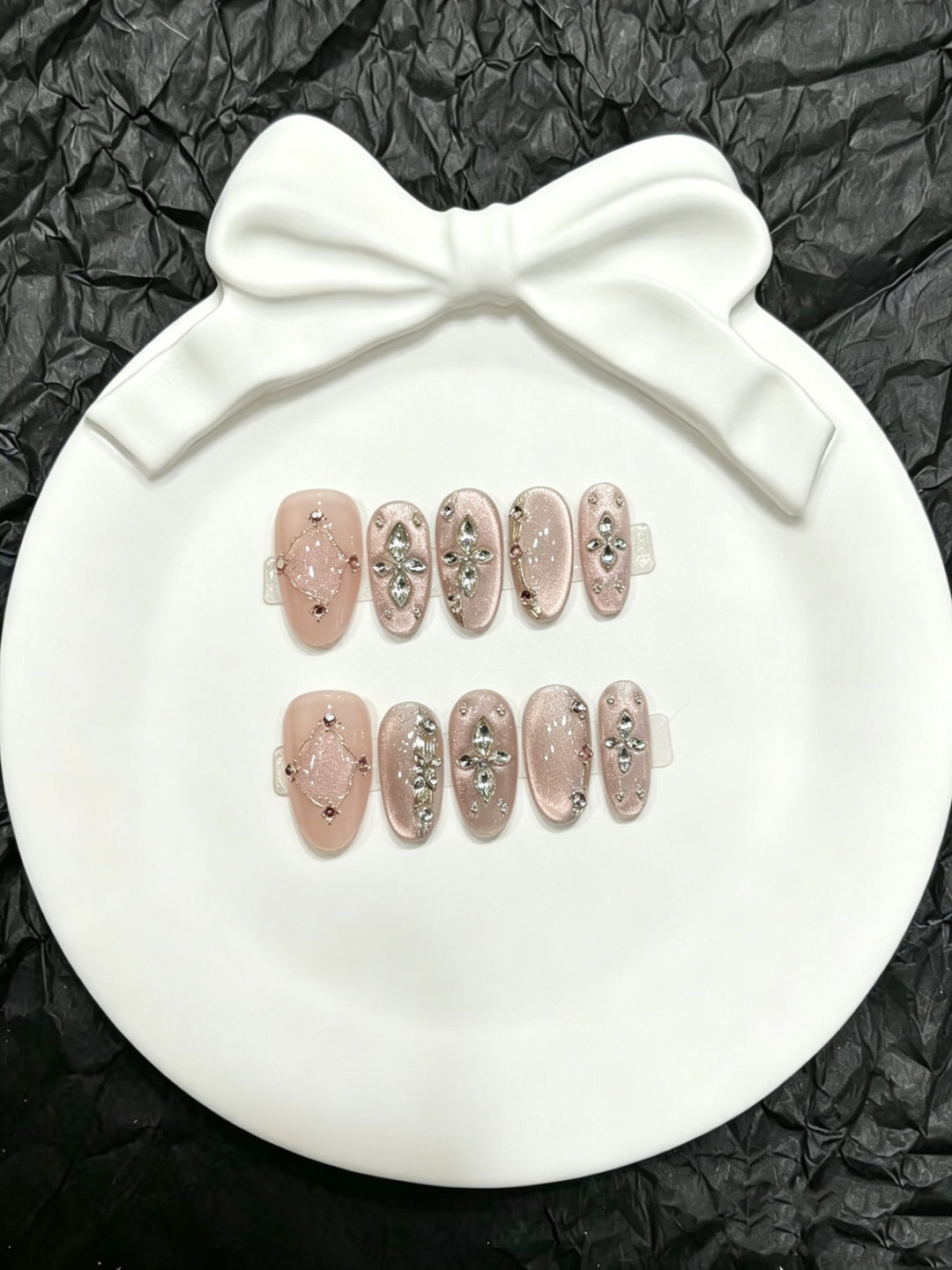 Exquisites dekoratives Presse-Nagelkunst-Set 1791773892