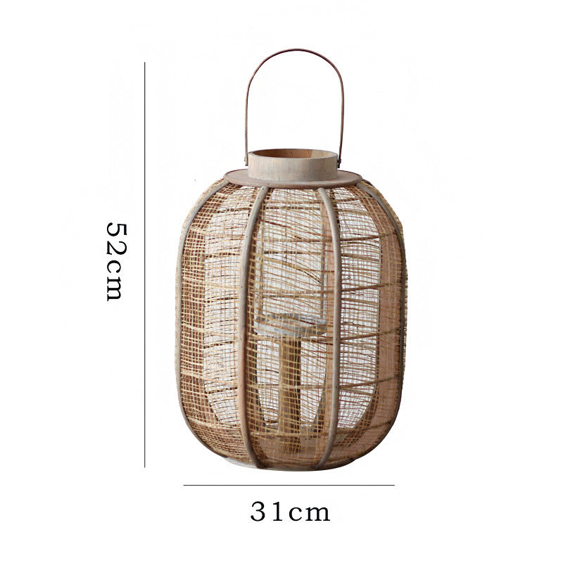 Dekorative Rattan-Lampe Karnz
