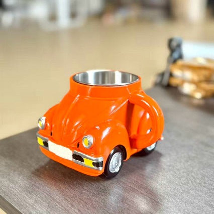 Kaffeetasse im Auto-Design Karnz