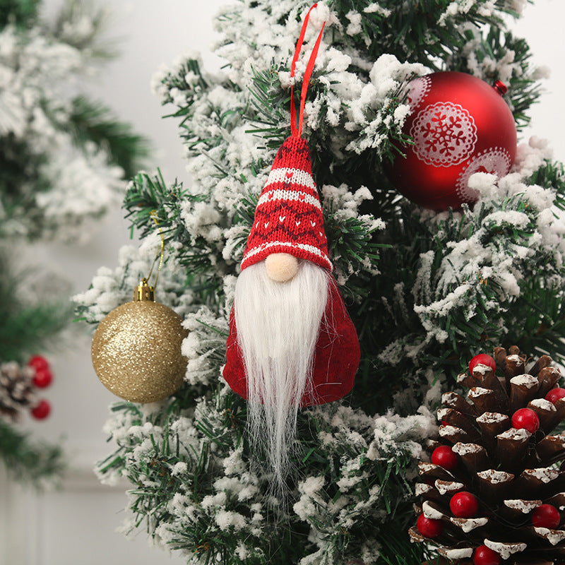Niedliche Weihnachtsbaumdekoration im Gnom-Design Karnz