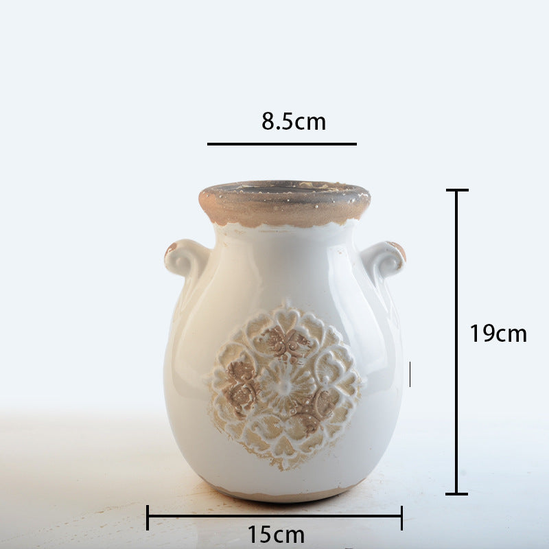 Elegante Keramikvase mit Ziermuster Karnz