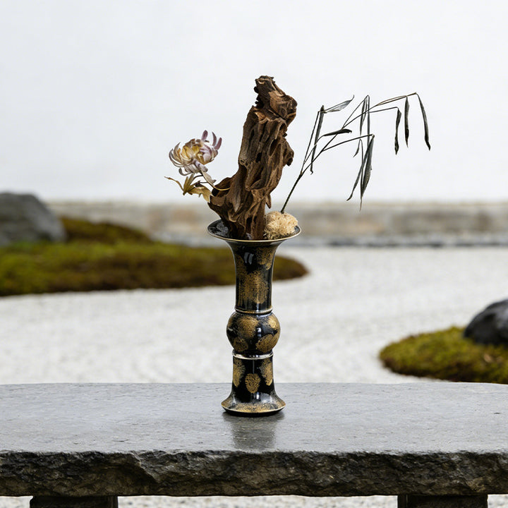 Elegante dekorative Blumenvase