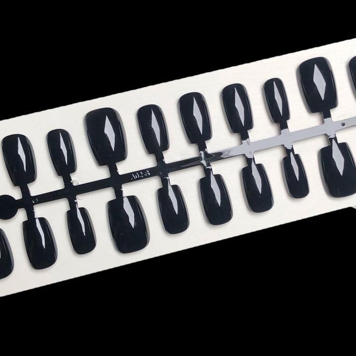 Glänzendes Press-On-Nagel-Kit