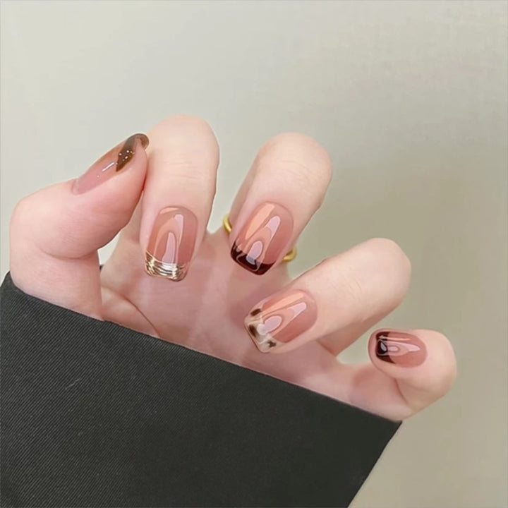 Premium Künstlerische Nagelverlängerungen mit Eleganten Tips