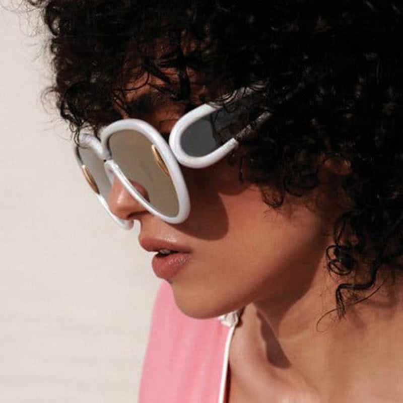 Damen extravagante Sonnenbrille im kreativen Design Karnz